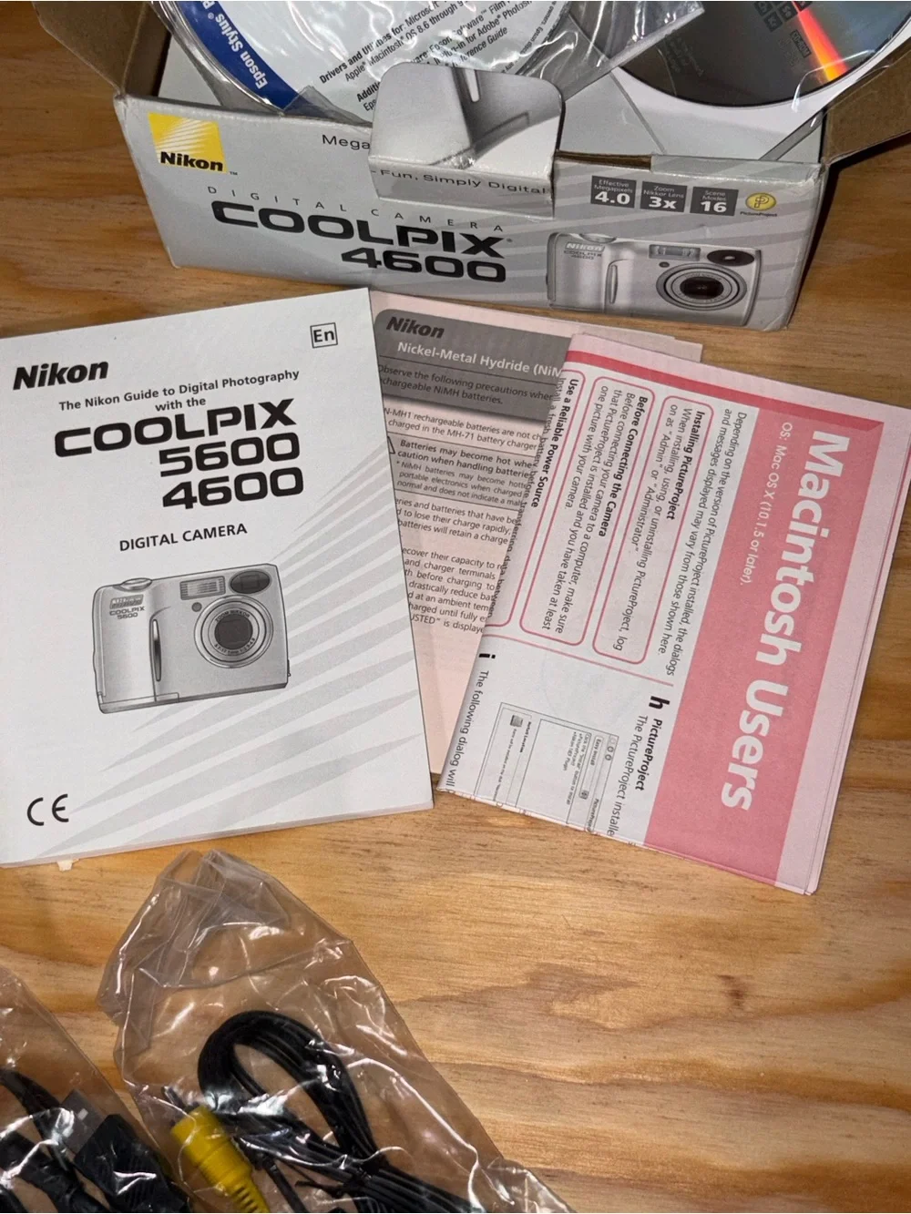 Nikon Coolpix 4600 MANUAL CD, CHORDS & BOX ONLY General Instructions Booklet